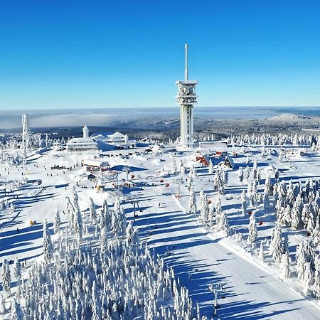 Apartman Mustang Klinovec Loučná pod Klínovcem エクステリア 写真